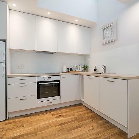 Rooftop Apartments Талин Екстериор снимка