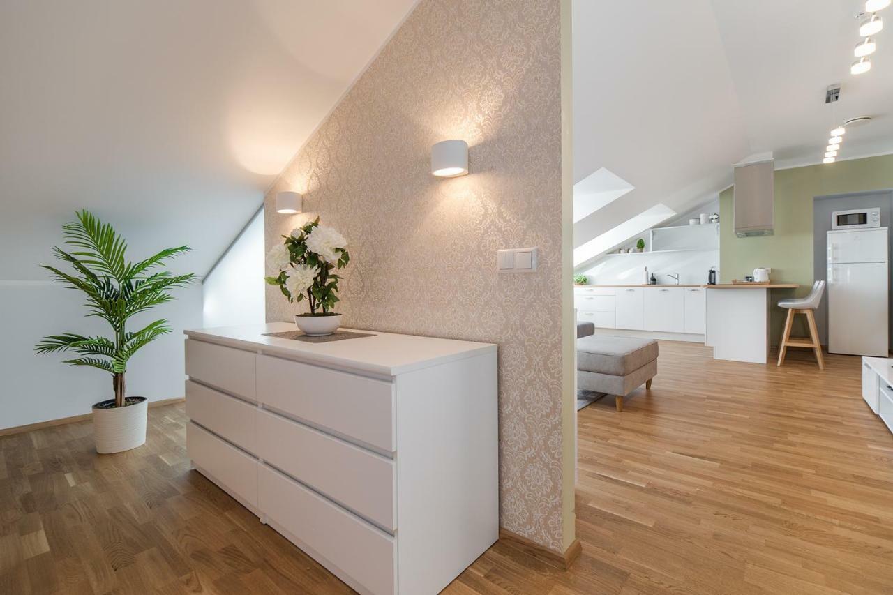 Rooftop Apartments Талин Екстериор снимка