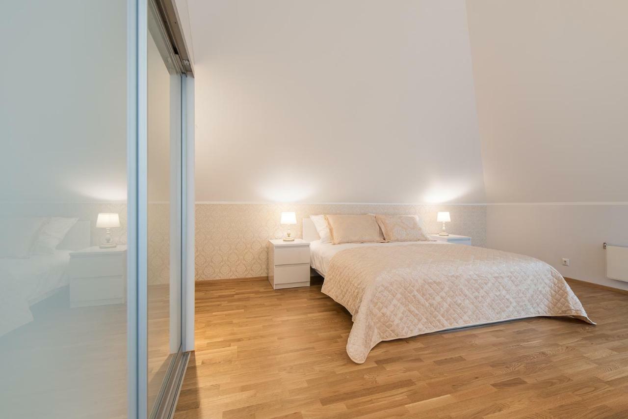Rooftop Apartments Талин Екстериор снимка