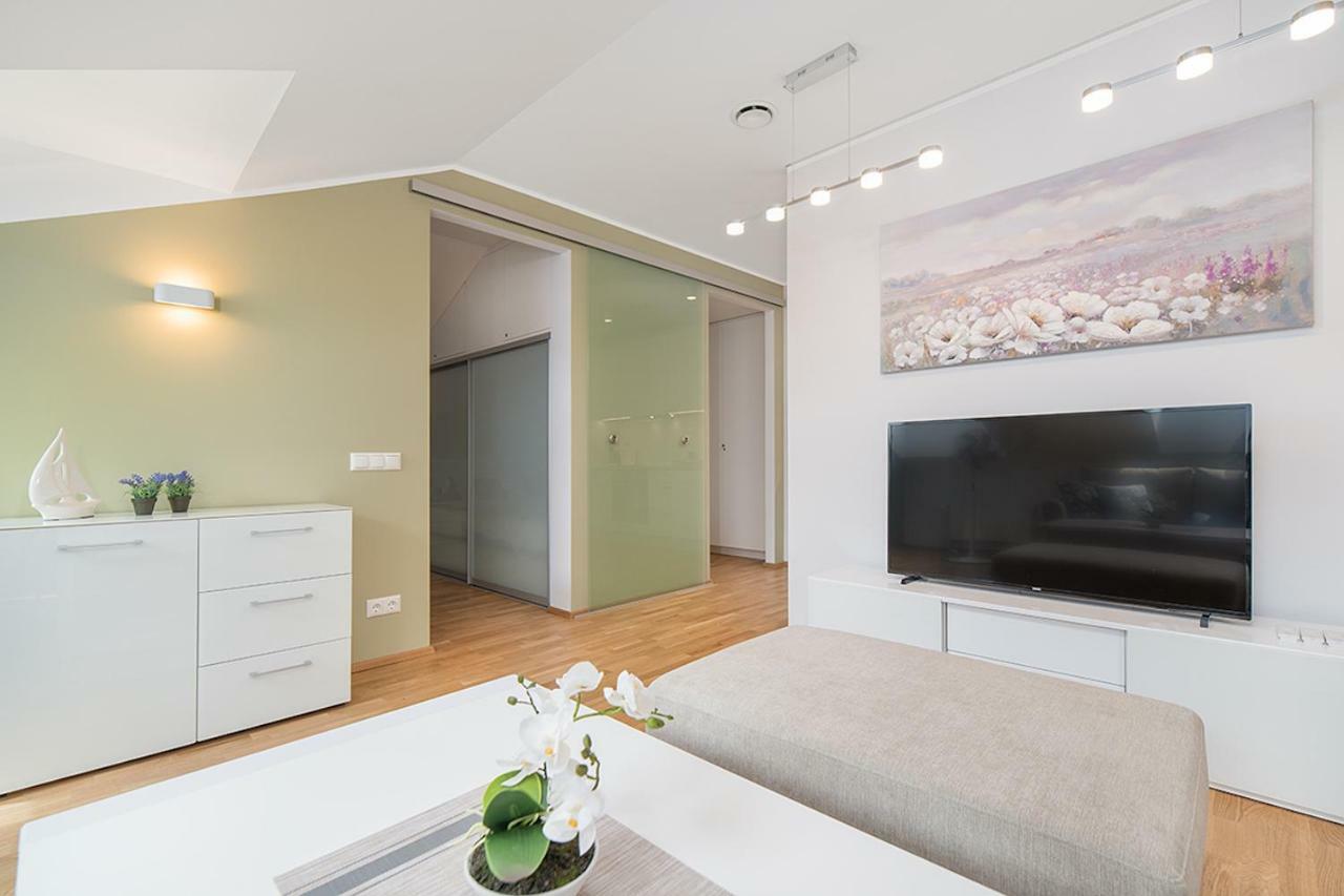 Rooftop Apartments Талин Екстериор снимка