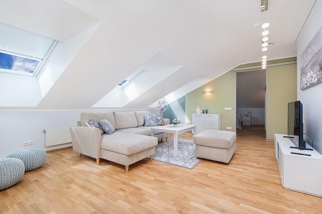 Rooftop Apartments Талин Екстериор снимка